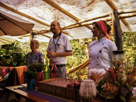 Modelos de pousadas para se inspirar:Oficina de sucos que acontecem na Pousada Rural Marabú